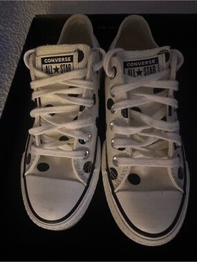 Converse Kids White Low Top Sneakers with Black Polka Dots